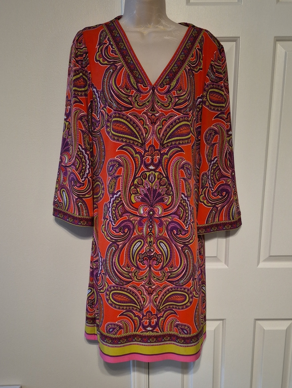 Laundry By Shelli Segal Orange Paisley V-Neck Dress with Purple Accents